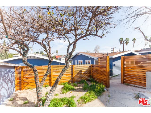 Craftsman buildings and landscaped grounds at the Montana Bungalows